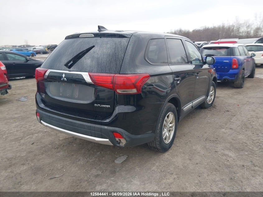 2018 Mitsubishi Outlander Es