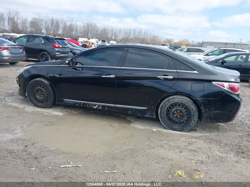 2014 Hyundai Sonata Hybrid Hybrid VIN: KMHEC4A45EA118211 Lot: 12584860