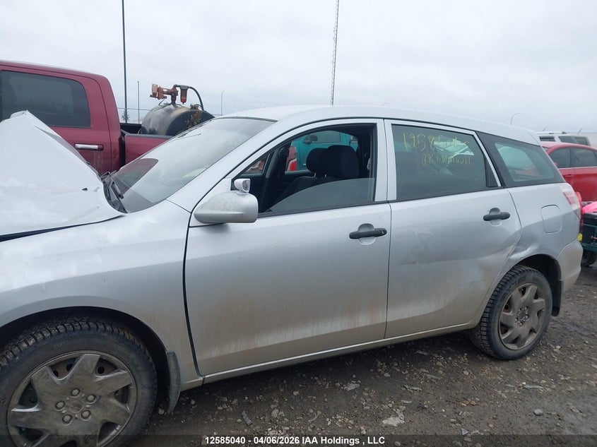 2005 Toyota Matrix Xr VIN: 2T1LR32E85C913857 Lot: 12585040