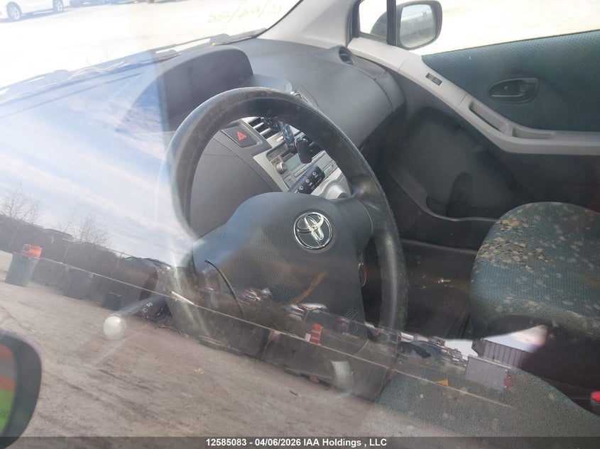 2008 Toyota Yaris VIN: JTDKT923585217294 Lot: 12585083
