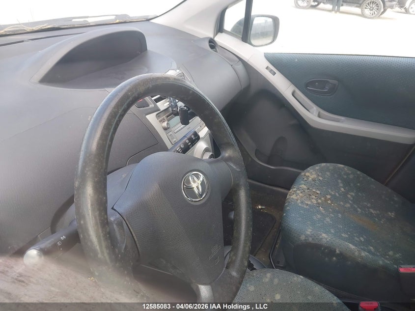 2008 Toyota Yaris VIN: JTDKT923585217294 Lot: 12585083