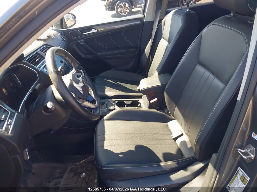 2022 Volkswagen Tiguan Comfortline VIN: 3VV2B7AX1NM125182 Lot: 12585755
