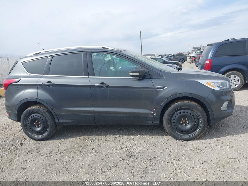 2019 Ford Escape Titanium VIN: 1FMCU9J92KUB35877 Lot: 12586254