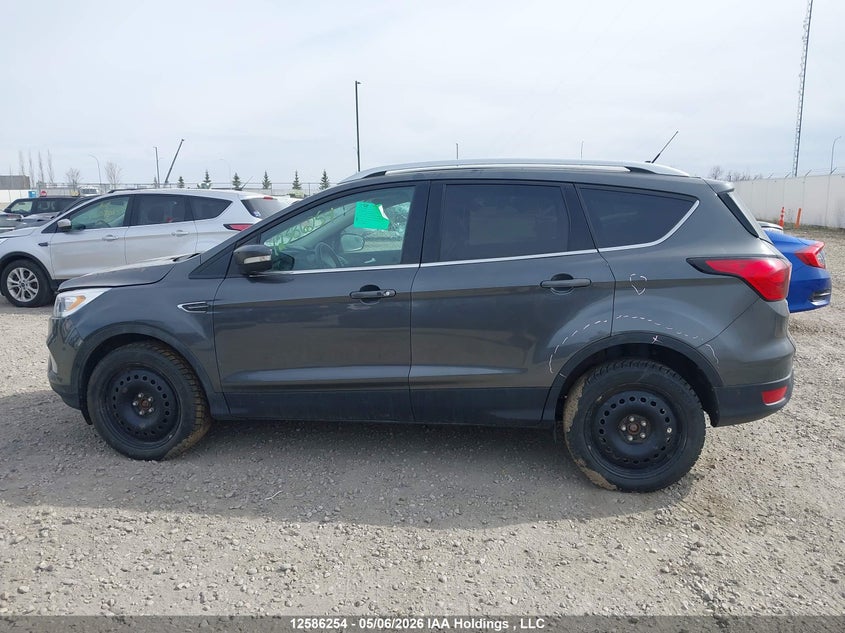 2019 Ford Escape Titanium VIN: 1FMCU9J92KUB35877 Lot: 12586254