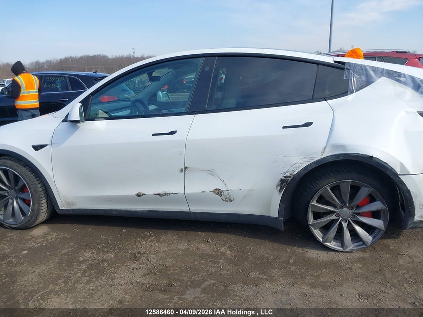 2022 Tesla Model Y Performance VIN: 7SAYGDEF7NF373356 Lot: 12586460