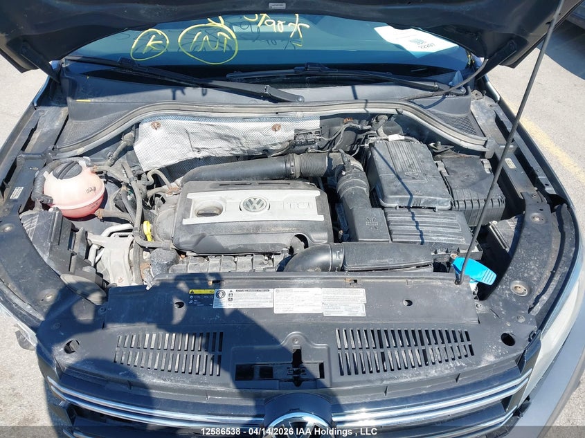 2015 Volkswagen Tiguan Comfortline/Highline/Special Edition/Trendline VIN: WVGJV7AX8FW520958 Lot: 12586538