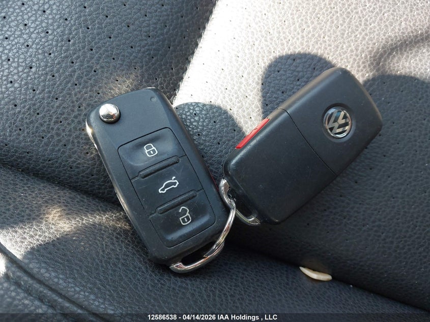 2015 Volkswagen Tiguan Comfortline/Highline/Special Edition/Trendline VIN: WVGJV7AX8FW520958 Lot: 12586538