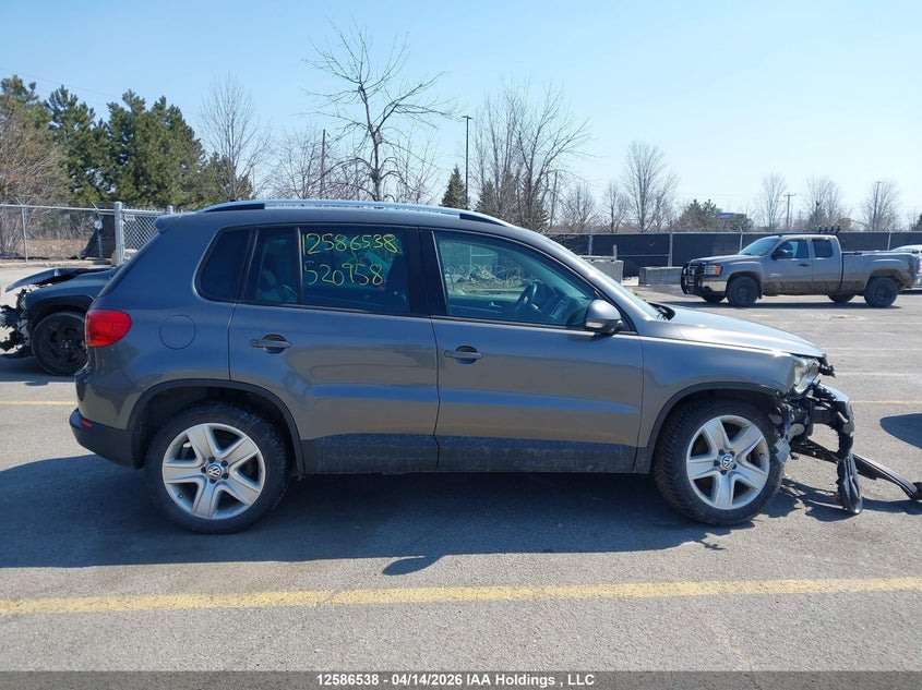 2015 Volkswagen Tiguan Comfortline/Highline/Special Edition/Trendline VIN: WVGJV7AX8FW520958 Lot: 12586538