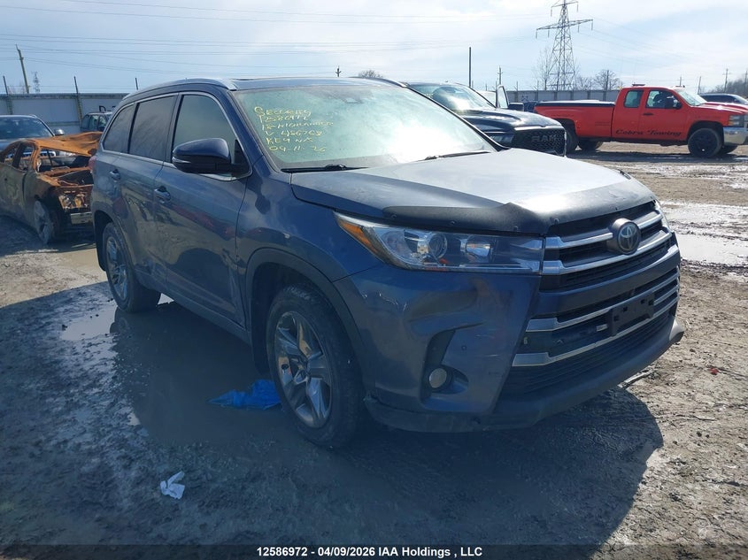 2018 Toyota Highlander Limited VIN: 5TDDZRFH2JS486768 Lot: 12586972