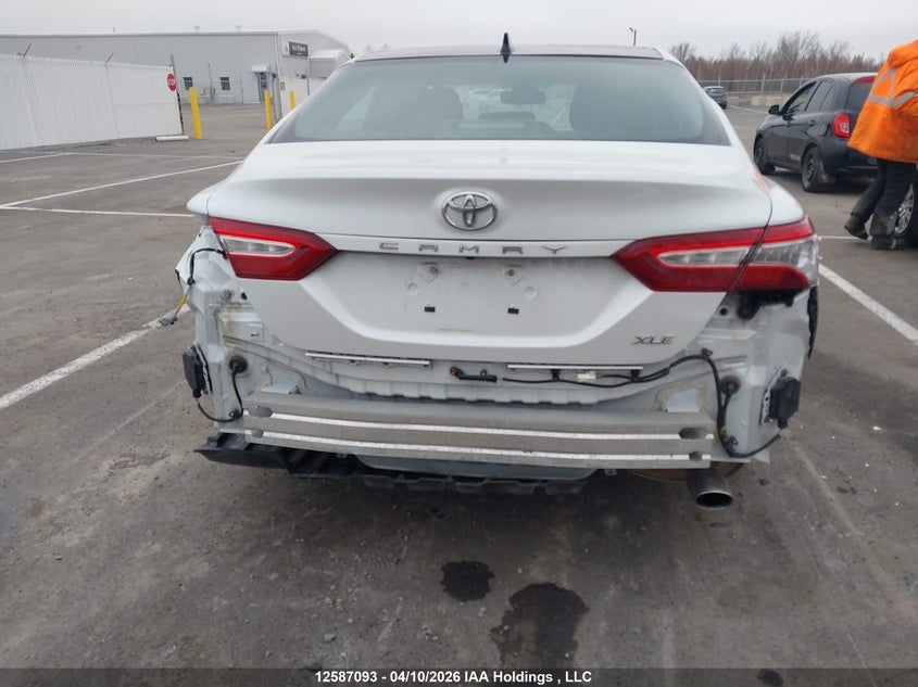 2018 Toyota Camry Xle VIN: 4T1B11HK6JU049663 Lot: 12587093