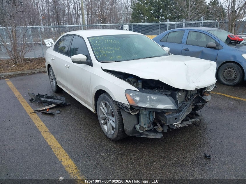 2013 VOLKSWAGEN PASSAT 2.5L TRENDLINE