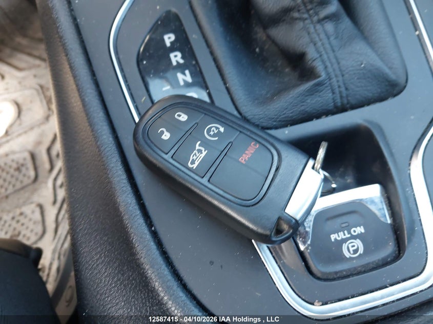 2020 Jeep Cherokee High Altitude VIN: 1C4PJMDX2LD565745 Lot: 12587415