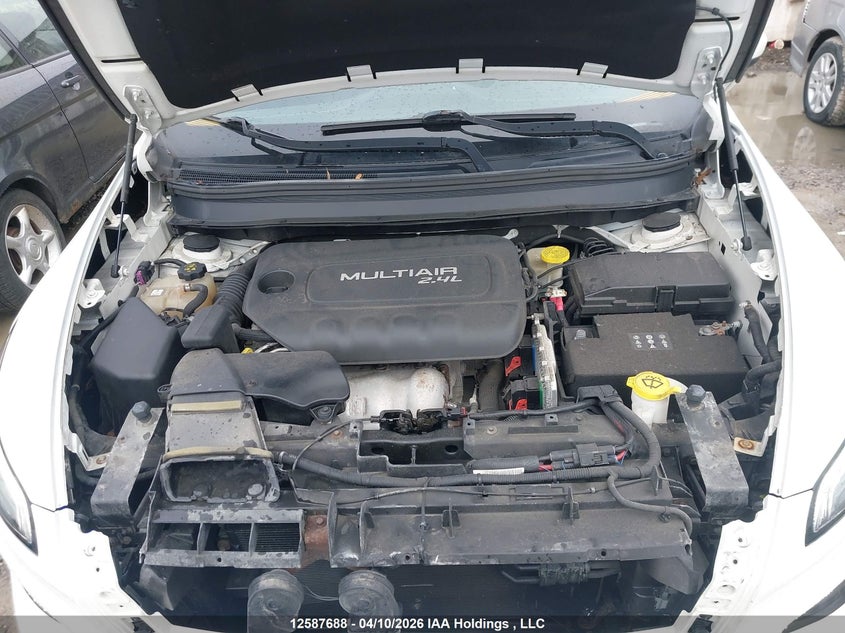 2015 Jeep Cherokee Latitude VIN: 1C4PJMCBXFW748518 Lot: 12587688