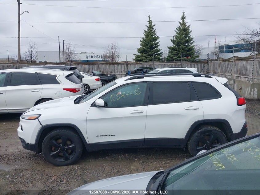 2015 Jeep Cherokee Latitude VIN: 1C4PJMCBXFW748518 Lot: 12587688