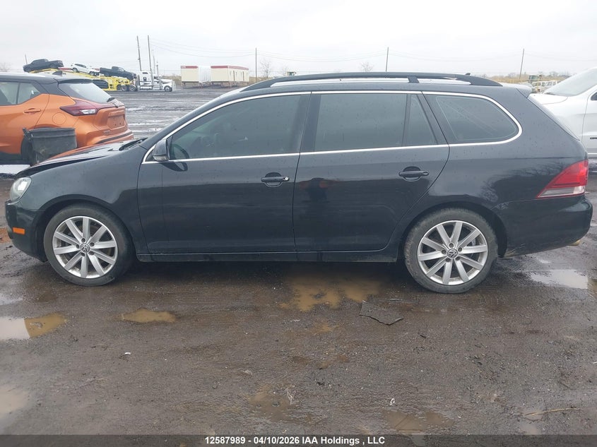 2014 Volkswagen Golf 2.0 Tdi Comfortline/2.0 Tdi Highline/2.0 Tdi Trendline/2.0 Tdi Wolfsburg Edition VIN: 3VWPL7AJ2EM612871 Lot: 12587989