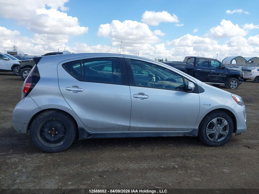 2017 Toyota Prius C VIN: JTDKDTB31H1595193 Lot: 12588052