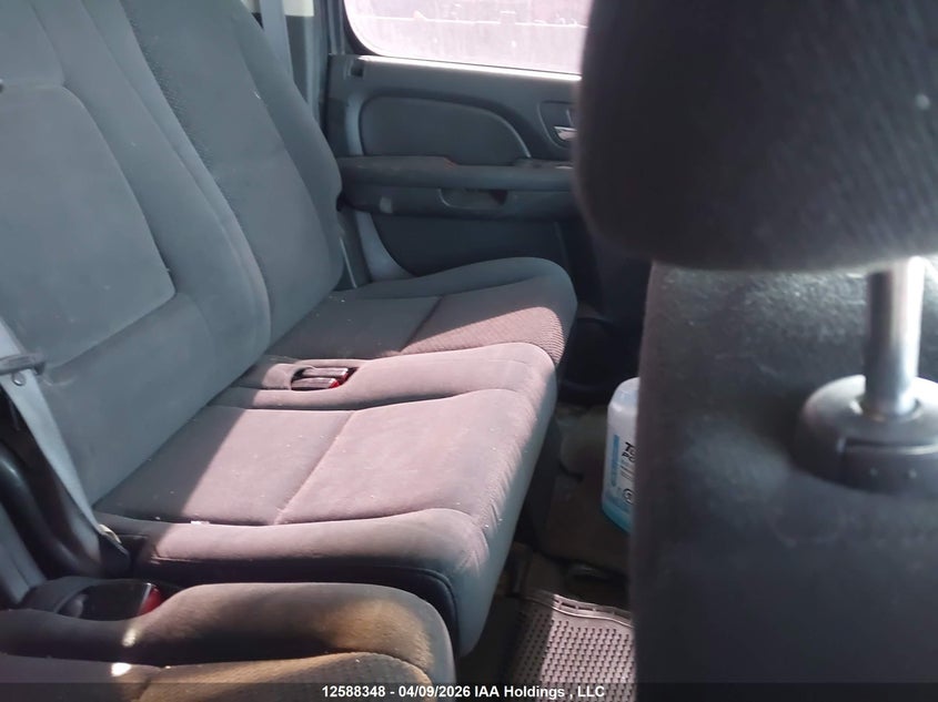 2011 Chevrolet Suburban K2500 Ls VIN: 1GNWKLEG2BR388818 Lot: 12588348