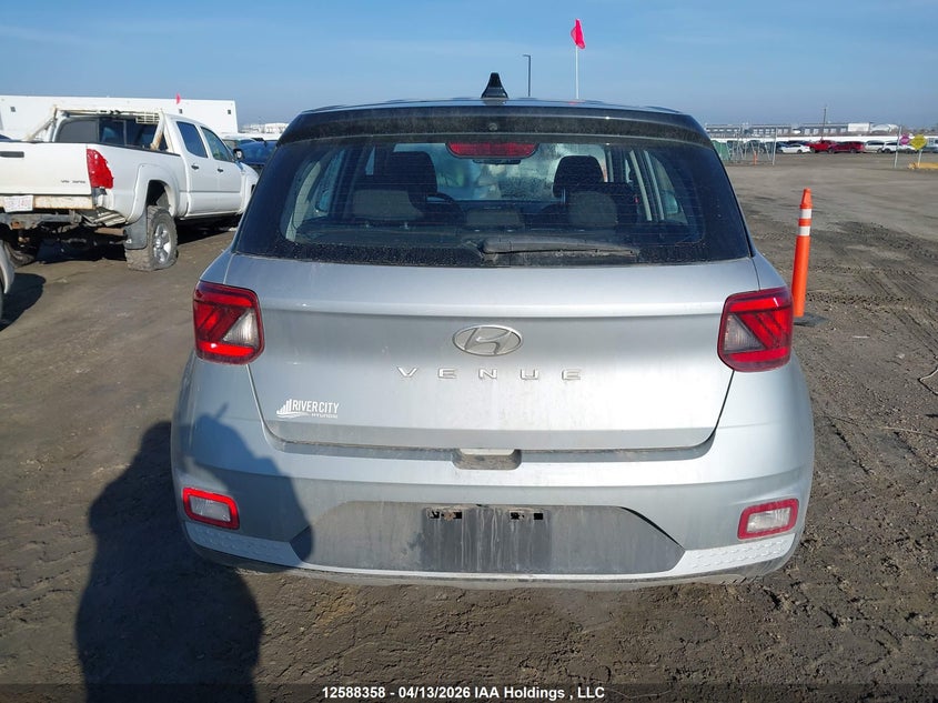 2021 Hyundai Venue Essential Auto Ivt With Two-Tone Body Colour VIN: KMHRB8A37MU127508 Lot: 12588358