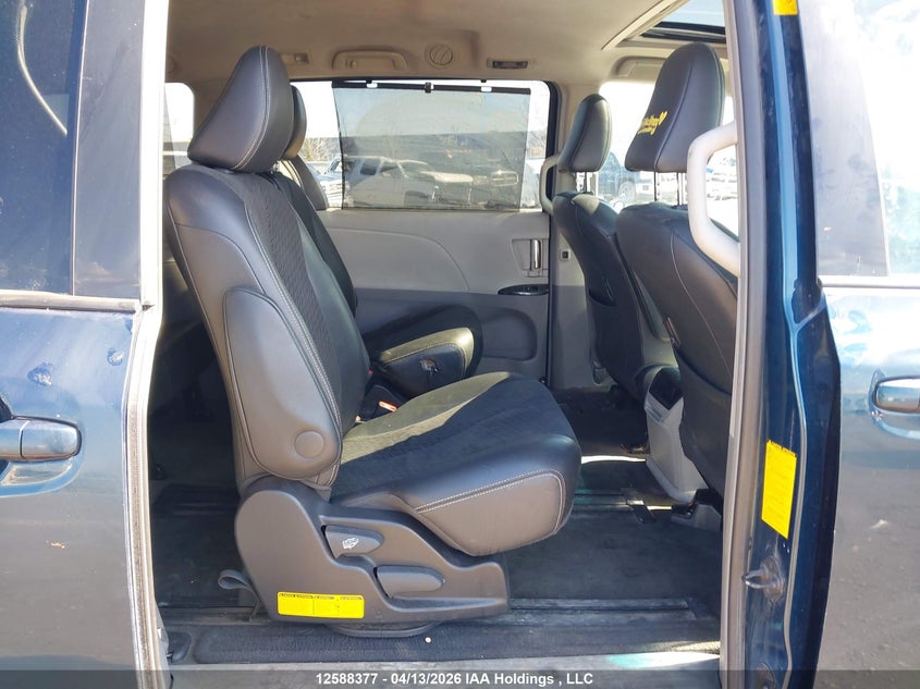 2012 Toyota Sienna Se 8 Passenger VIN: 5TDXK3DC7CS178536 Lot: 12588377