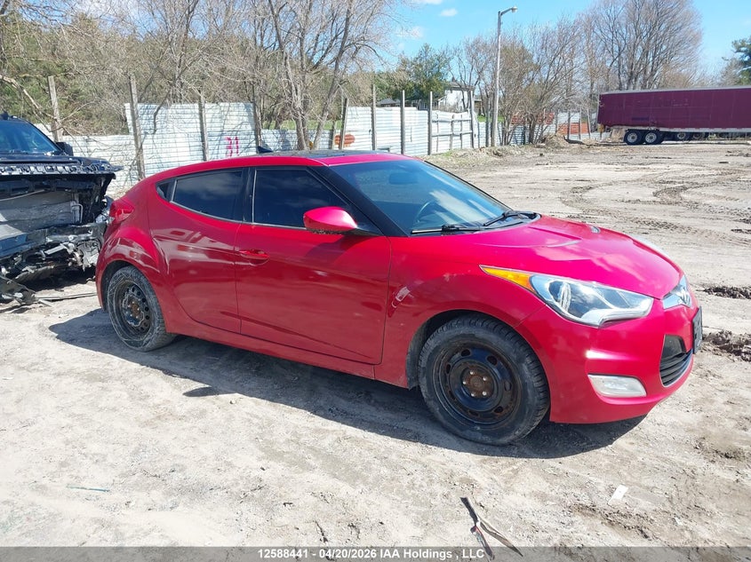 2013 Hyundai Veloster Tech VIN: KMHTC6AD0DU105348 Lot: 12588441