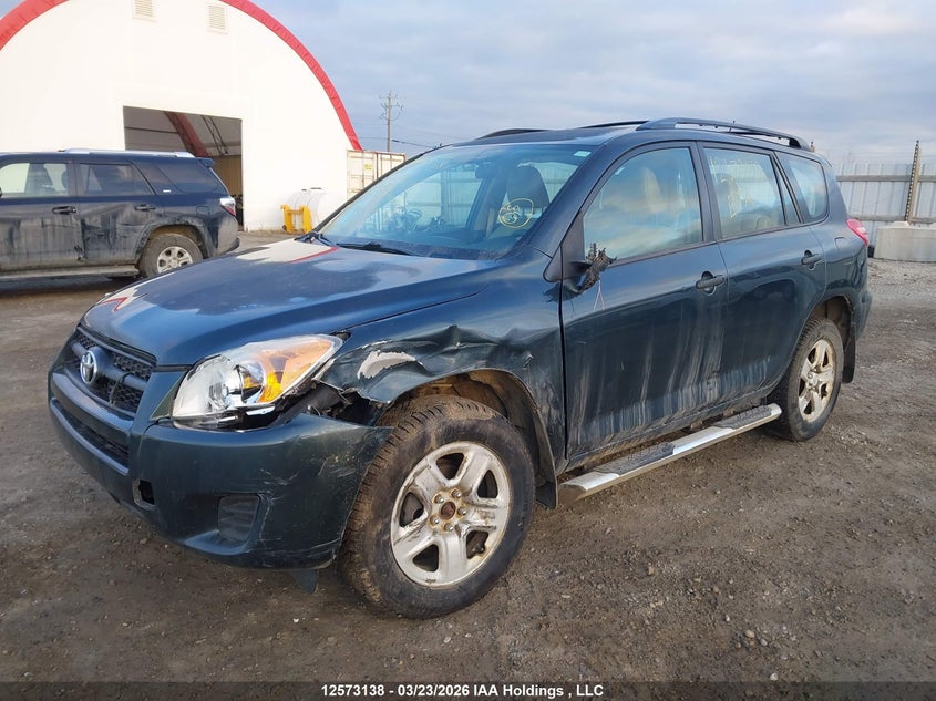 2012 Toyota RAV 4, Удар спереди, IAAI, VIN 2T3BF4DV3CW232905 — фото 2