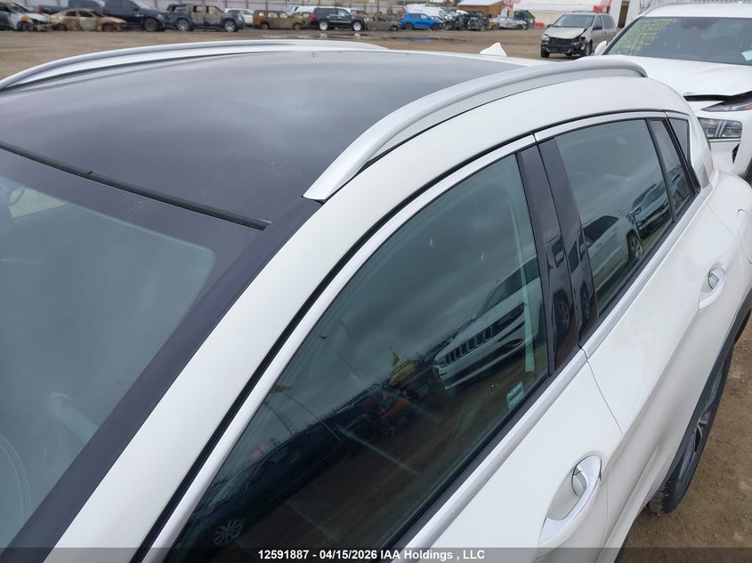 2017 Infiniti Qx30 Luxury/Premium/Sport VIN: SJKCH5CRXHA020885 Lot: 12591887