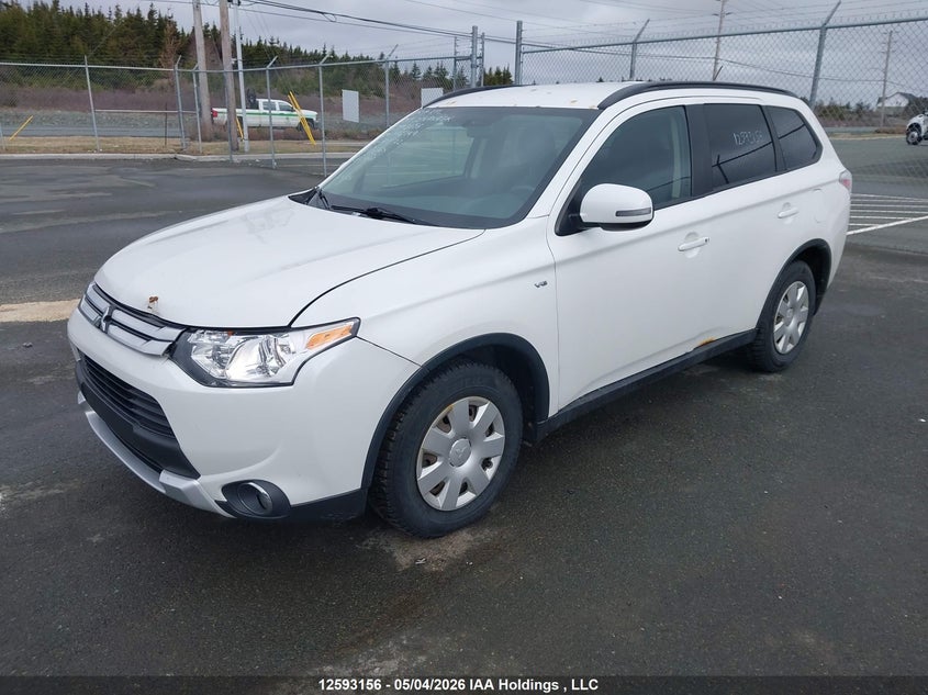 2015 Mitsubishi Outlander, Удар спереду, IAAI, VIN JA4JZ3AX1FZ603822 — фото 2