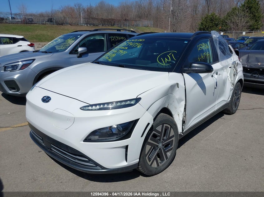 2023 Hyundai Kona Electric Preferred With Two-Tone Roof, Left Side, IAAI, VIN KM8K23AG1PU167949 — photo 2