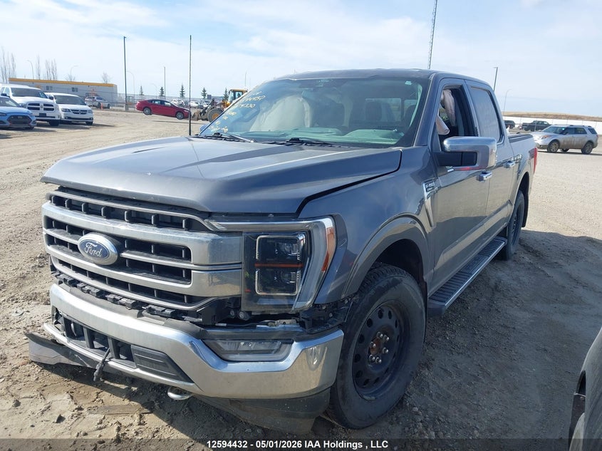 2021 Ford F-150 Lariat, Right Front, IAAI, VIN 1FTEW1EP4MKE14330 — photo 2