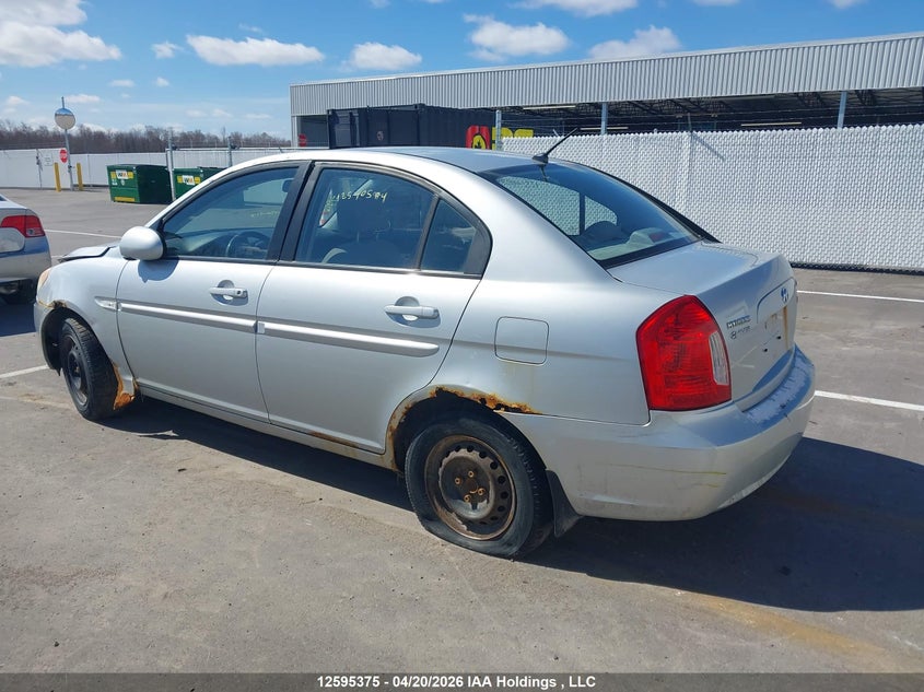 2007 Hyundai Accent Gl/Gls VIN: KMHCN45C67U150413 Lot: 12595375