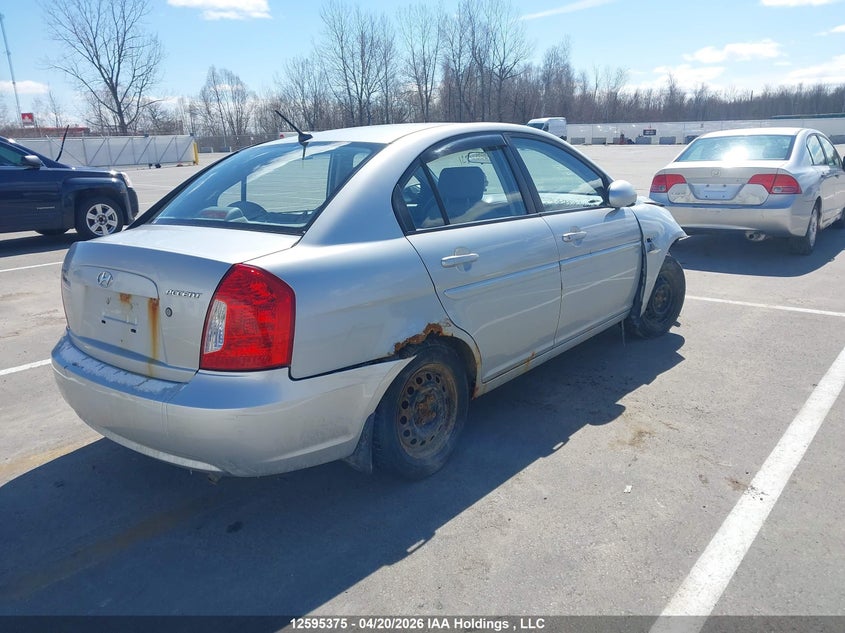 2007 Hyundai Accent Gl/Gls VIN: KMHCN45C67U150413 Lot: 12595375
