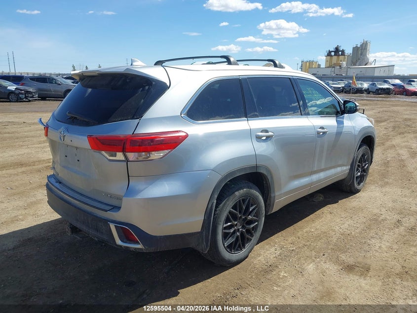 Vin: 5tdjzrfh3hs402048, lot: 2992390, toyota highlander xle 20174