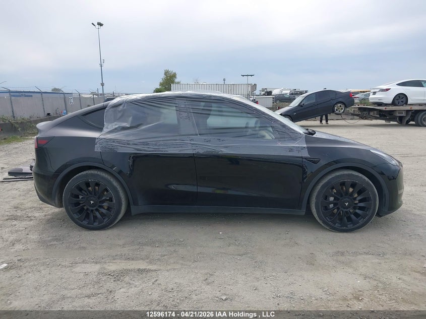 2022 Tesla Model Y VIN: 7SAYGDEE1NF469605 Lot: 12596174
