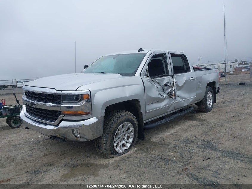 2016 Chevrolet Silverado, Левый бок, IAAI, VIN 3GCUKREC8GG269078 — фото 2