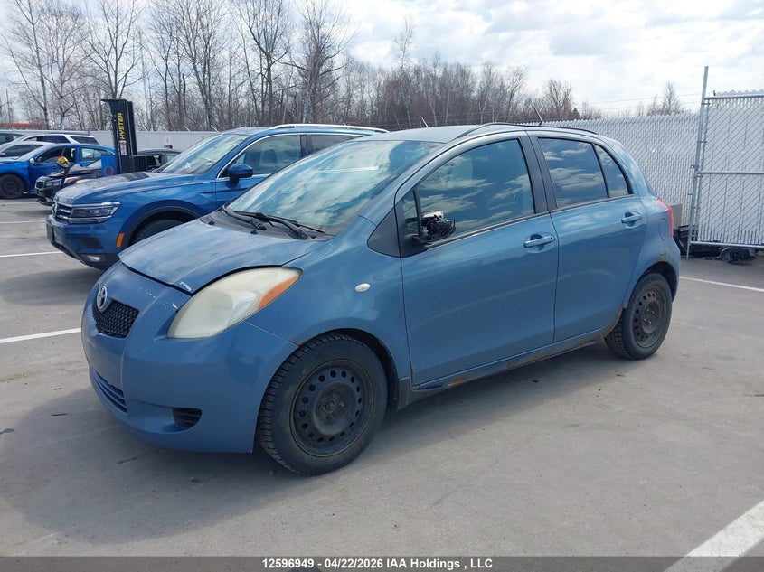 2008 Toyota Yaris, Right Front, IAAI, VIN JTDKT923985189807 — photo 2