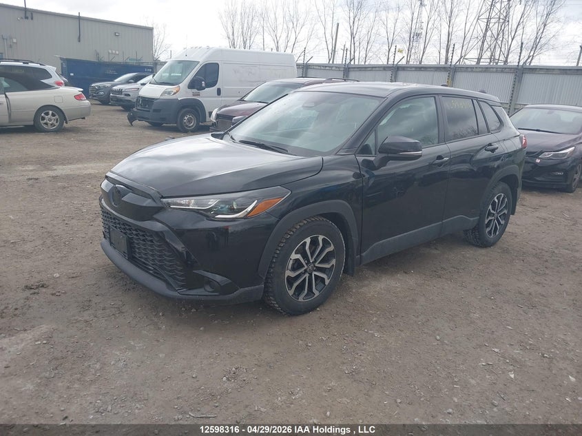 2023 Toyota Corolla Cross Hybrid Se, Right Side, IAAI, VIN 7MUFBABG3PV003542 — photo 2