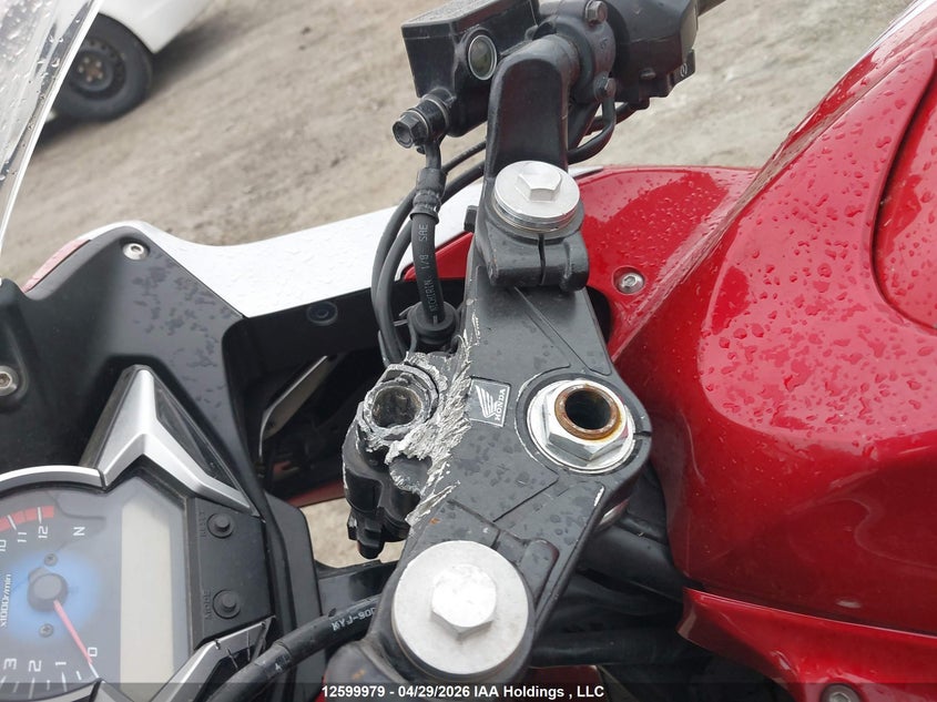 2012 Honda Cbr250 R VIN: MLHMC4122C5300739 Lot: 12599979