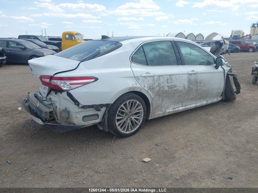 Vin: 4t1b11hk7ju015909, lot: 2998621, toyota camry xle 20184