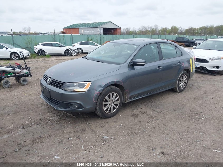2013 Volkswagen Jetta Comfortline, Удар сзади, IAAI, VIN 3VWBK7AJ7DM390081 — фото 2