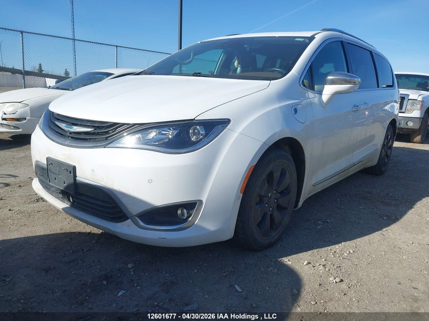 2018 Chrysler Pacifica, Right Side, IAAI, VIN 2C4RC1N74JR136469 — photo 2