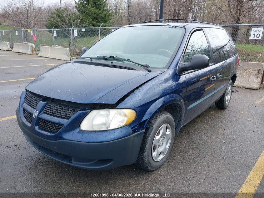 2002 Dodge Caravan, Right Front, IAAI, VIN 1B4GP25R92B649443 — photo 2