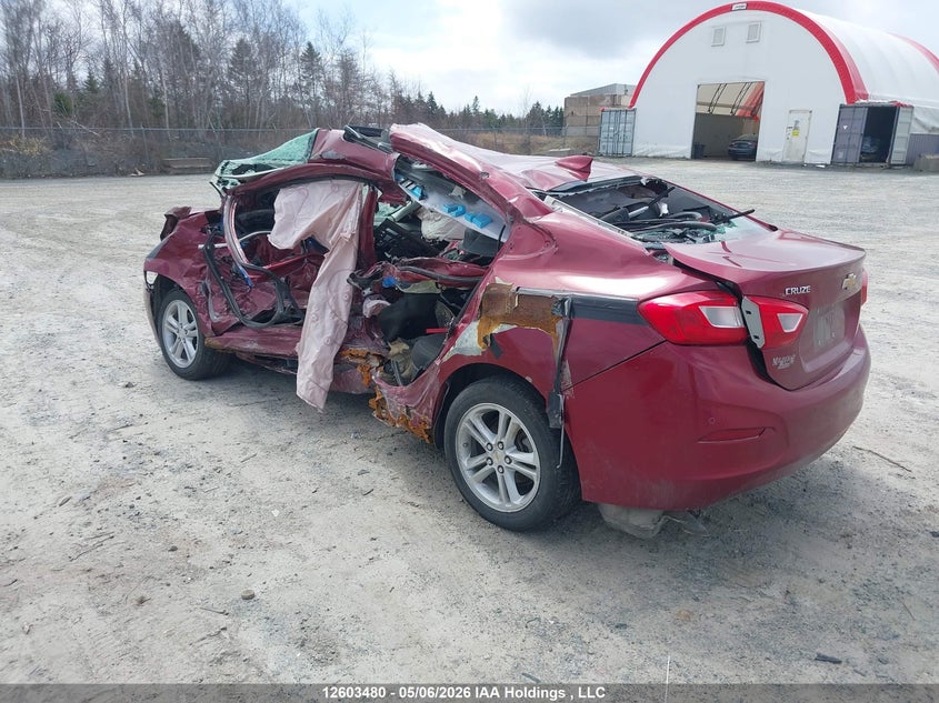 Vin: 1g1be5sm4h7208319, lot: 3001119, chevrolet cruze lt 20173