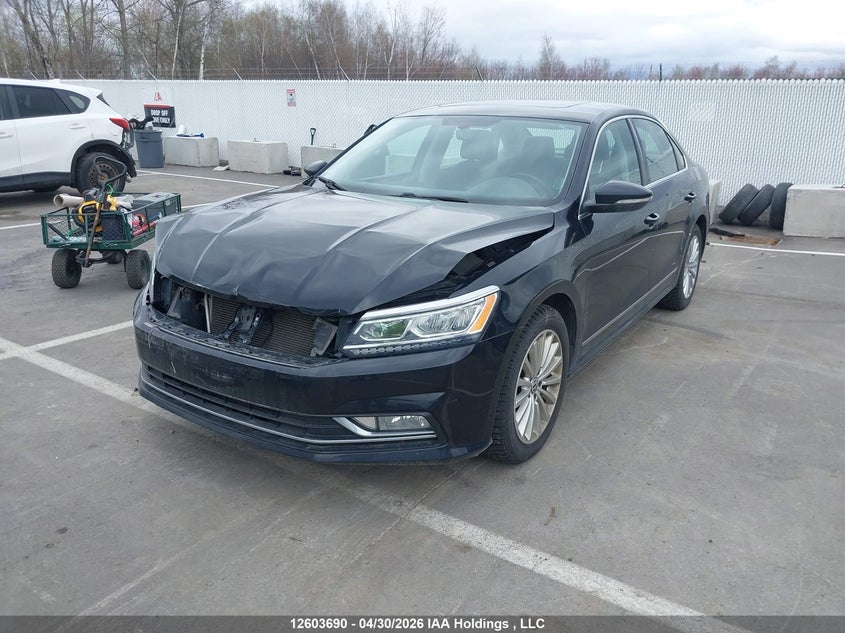 2017 Volkswagen Passat, Удар спереду, IAAI, VIN 1VWBT7A35HC007647 — фото 2
