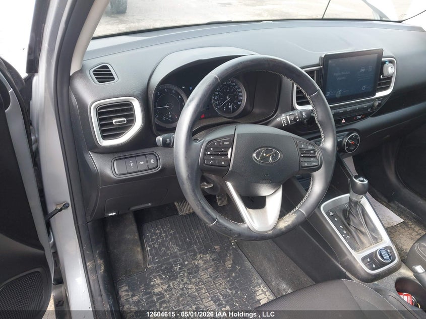 2022 Hyundai Venue Sel/Limited VIN: KMHRC8A3XNU152613 Lot: 12604615