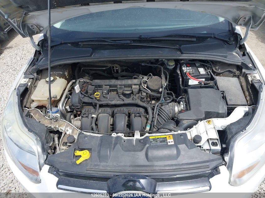 1FAHP3H29CL305253 2012 Ford Focus 2.0 White
