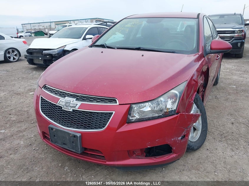 2014 Chevrolet Cruze Lt, Left Front, IAAI, VIN 1G1PE5SB6E7442512 — photo 2