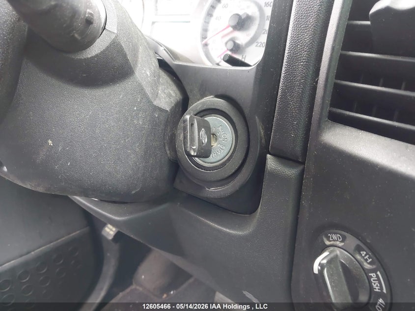 2013 Nissan Titan S/Sv/Sl/Pro-4X VIN: 1N6AA0EC2DN302075 Lot: 12605466