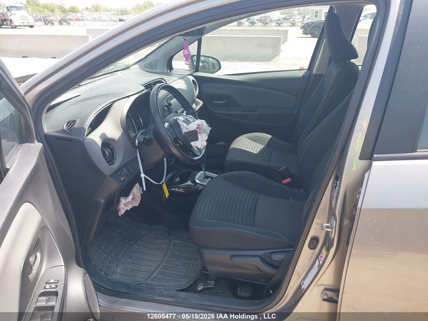 2015 Toyota Yaris Se VIN: VNKKTUD34FA052057 Lot: 12605477