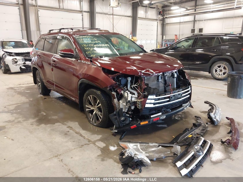 Vin: 5tdbzrfh9js856279, lot: 3004043, toyota highlander le/le plus 2018 img_1