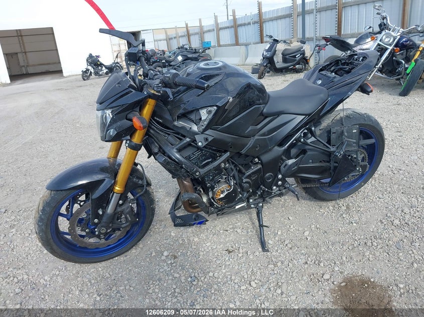 2023 SUZUKI GSX-S MOTO 4